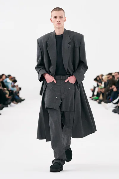 Look 50
